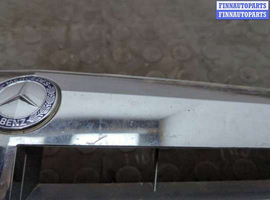 Решетка радиатора на Mercedes-Benz C (W204)