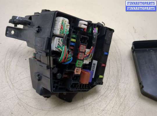 купить Блок предохранителей на Toyota Yaris 2005-2011