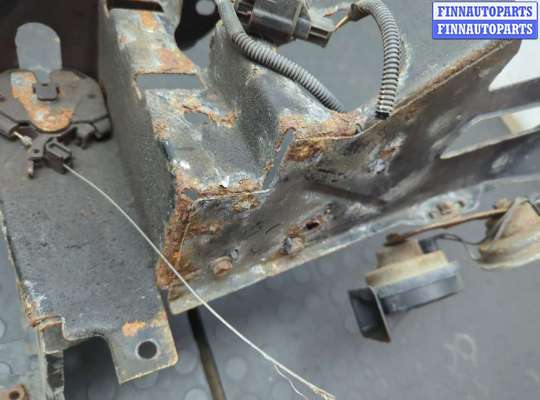 купить Рамка передняя (телевизор) на Volvo XC90 2002-2014