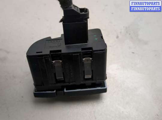 купить Кнопка управления бортовым компьютером на Audi Q7 2005-2015