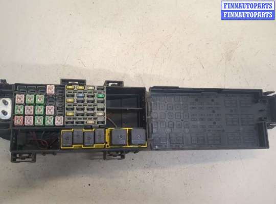 Блок предохранителей JPA0295 на Jeep Grand Cherokee 2004-2010
