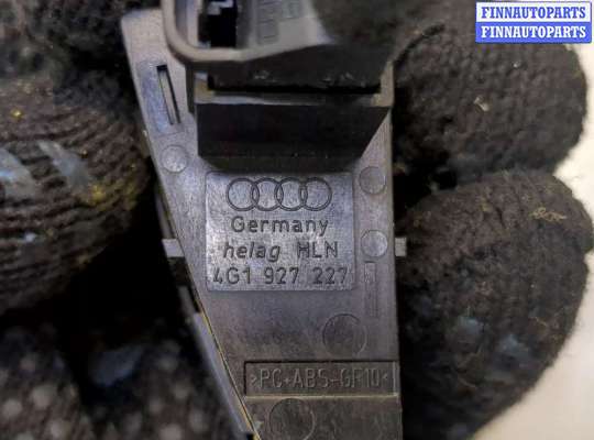 купить Кнопка управления бортовым компьютером на Audi A6 (C7) 2011-2018
