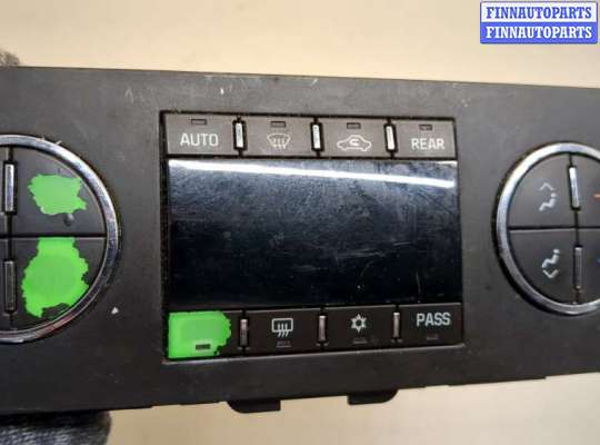 Блок управления печкой на Cadillac Escalade III (GMT 900)