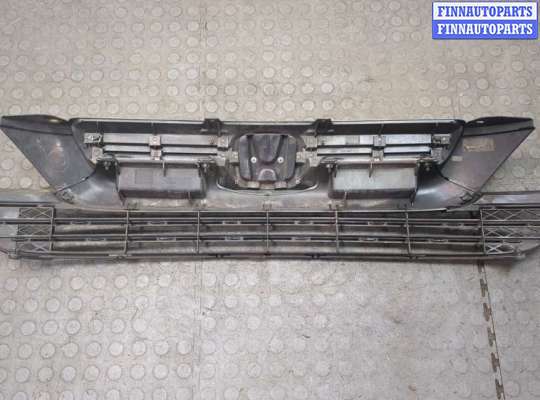 купить Решетка радиатора на Honda CR-V 2006-2012
