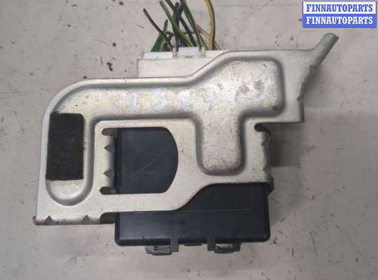 купить Блок управления центральным замком на Toyota Avensis 1 1997-2003