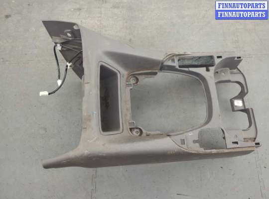 купить Консоль салона (кулисная часть) на Toyota Sequoia 2000-2008