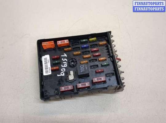 Блок предохранителей VG2398342 на Volkswagen Passat 6 2005-2010