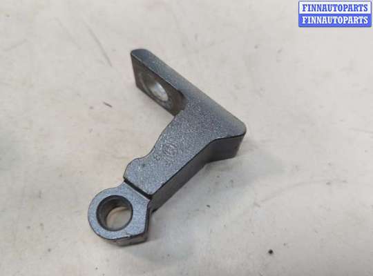 Петля двери на Volkswagen Jetta VII (A7)