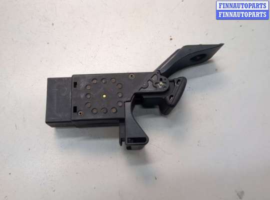 Купить Кнопка регулировки рулевой колонки на Mercedes S W140 1991-1999 Кнопка регулировки рулевой колонки MB1613468 на Mercedes S W140 1991-1999