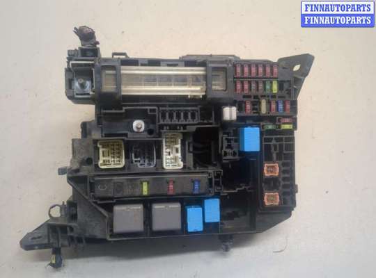 купить Блок предохранителей на Toyota Corolla E15 2006-2013