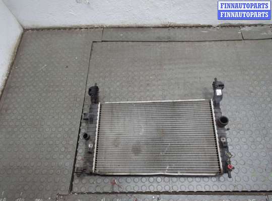 Радиатор охлаждения двигателя OP2443125 на Opel Meriva 2003-2010