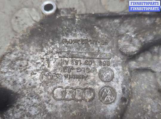Крышка двигателя боковая на Audi A6 (C6)
