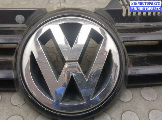 купить Решетка радиатора на Volkswagen Golf 5 2003-2009