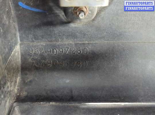 купить Рамка передняя (телевизор) на Peugeot 206 1998-2012