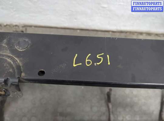 купить Рамка передняя (телевизор) на Cadillac Escalade 3 2006-2014