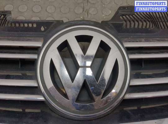 Решетка радиатора на Volkswagen Jetta V (1K)