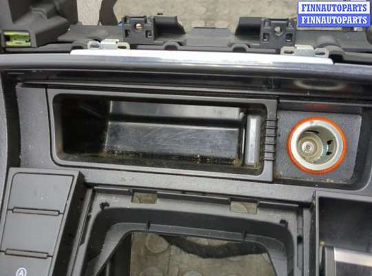 купить Консоль салона (кулисная часть) на Volkswagen Passat 7 2010-2015 Европа