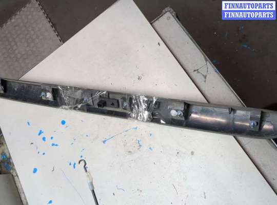 купить Накладка крышки багажника (двери) на Peugeot Partner 2008-2012