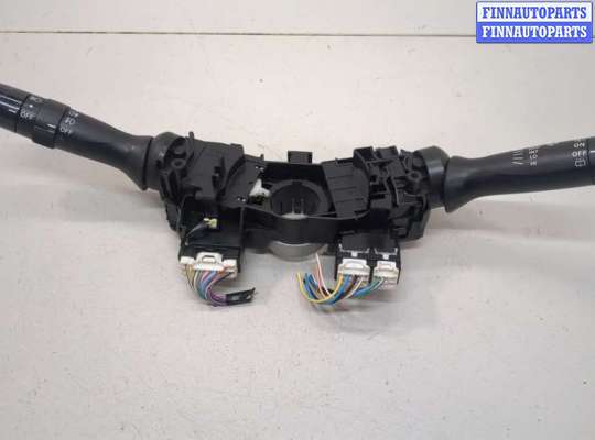Подрулевой переключатель на Toyota Yaris P9
