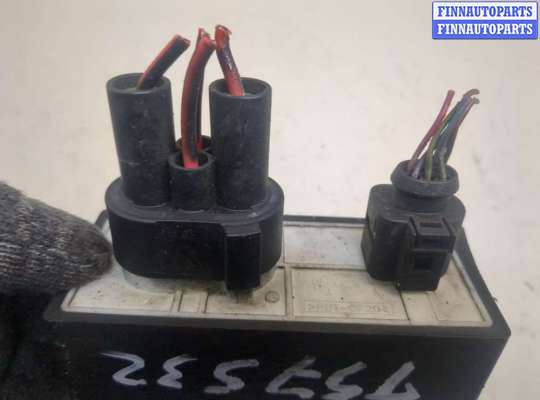 купить Блок управления вентиляторами на Skoda Fabia 2007-2014