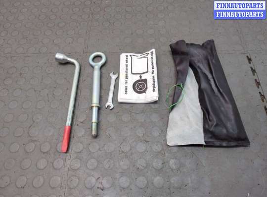 купить Набор инструментов штатный на Volvo XC90 2002-2014