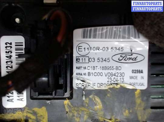 Дисплей компьютера (информационный) FO1375157 на Ford Fiesta 2012-2019