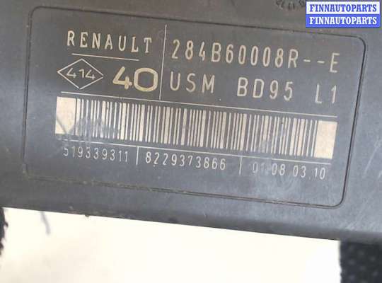 Блок предохранителей RN1095142 на Renault Megane 3 2009-2016