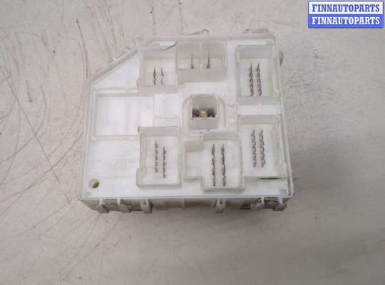 купить Блок предохранителей на Toyota RAV 4 2000-2005