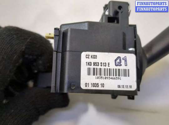 купить Переключатель поворотов на Volkswagen Golf 6 2009-2012
