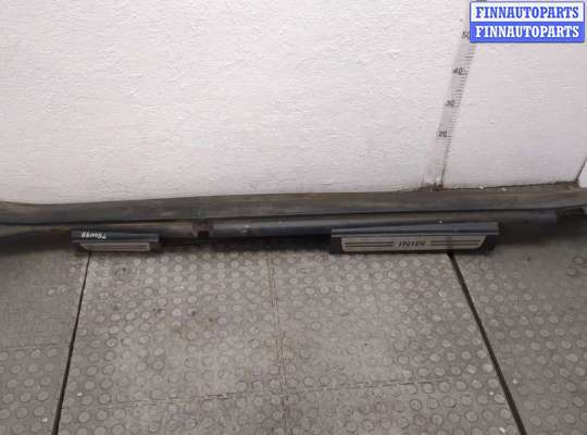 Накладка на порог MN48657 на Mini Countryman (R60) 2010-2016