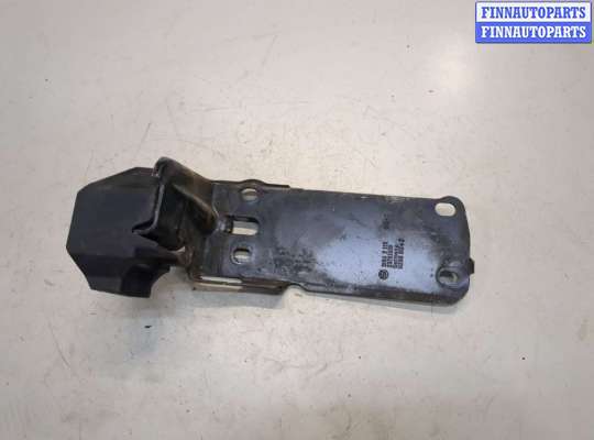 купить Кронштейн радиатора на BMW 1 E87 2004-2011
