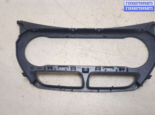 купить Рамка под переключатель отопителя на Ford Escape 2012-2015