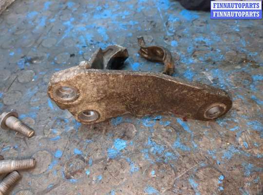 купить Кронштейн полуоси на Renault Scenic 2009-2012