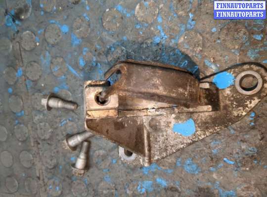 купить Кронштейн полуоси на Renault Scenic 2009-2012