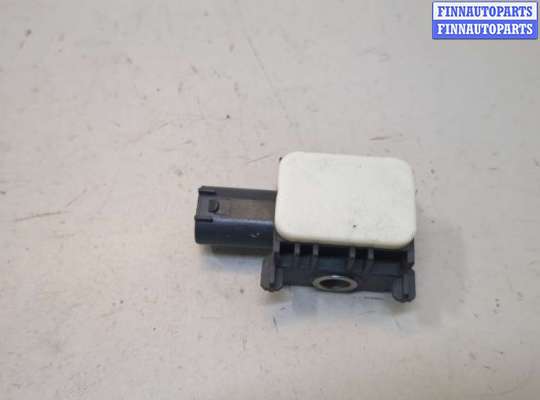 Купить Датчик удара на Mercedes GL X164 2006-2012 Датчик удара MB1553086 на Mercedes GL X164 2006-2012