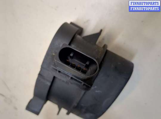 купить Измеритель потока воздуха (расходомер) на BMW 5 E60 2003-2010