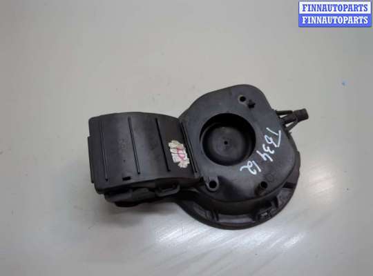 купить Лючок бензобака на Renault Megane 3 2009-2016
