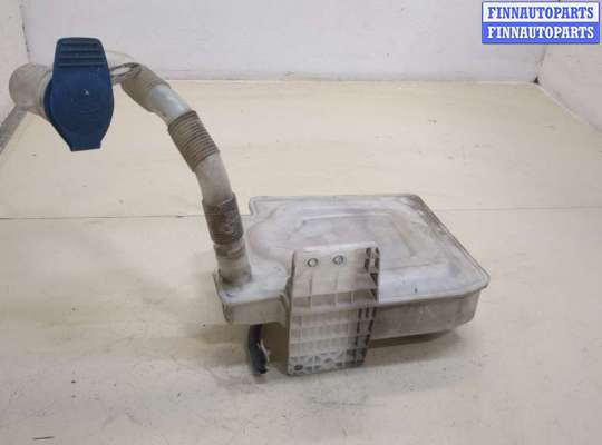 купить Бачок омывателя на Volkswagen Golf 5 2003-2009