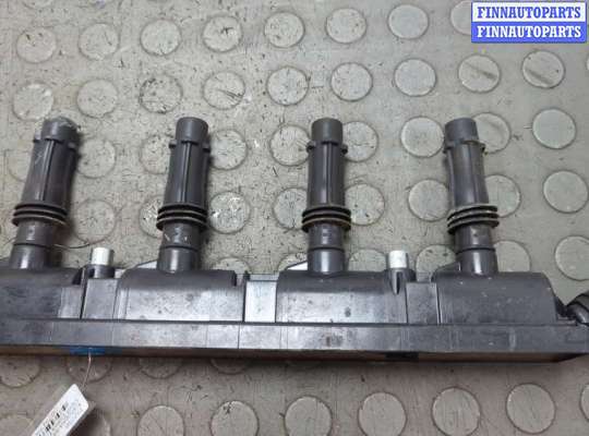 Катушка зажигания OP2305689 на Opel Corsa D 2006-2014