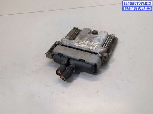 купить Блок управления двигателем на Volkswagen Passat 7 2010-2015 Европа