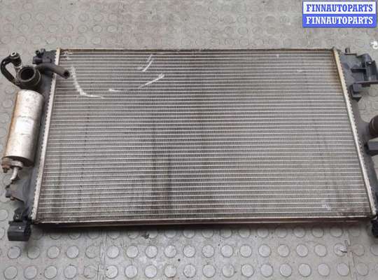 Радиатор охлаждения двигателя OP2388618 на Opel Vectra C 2002-2008