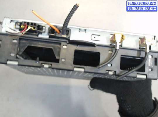 купить Блок управления радиоприемником на Audi A8 (D3) 2002-2010