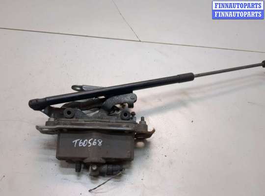 Купить Петля капота на Mercedes E W212 2009-2016 Петля капота MB1686549 на Mercedes E W212 2009-2016