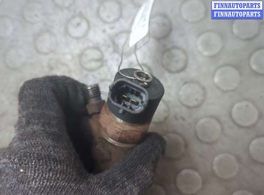 Форсунка топливная на Renault Trafic II