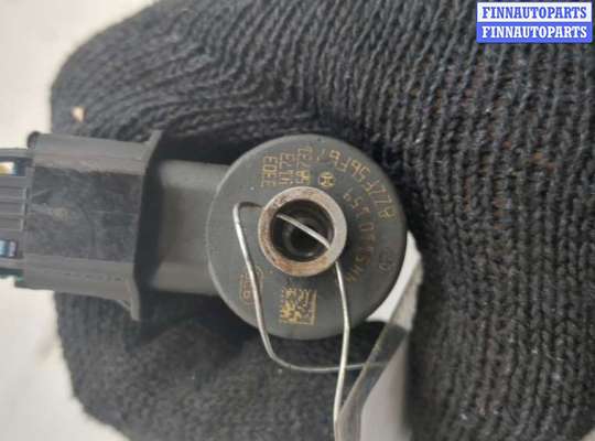 купить Форсунка топливная на Opel Zafira B 2005-2014