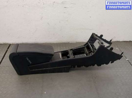Консоль салона на Volkswagen Passat CC (357)