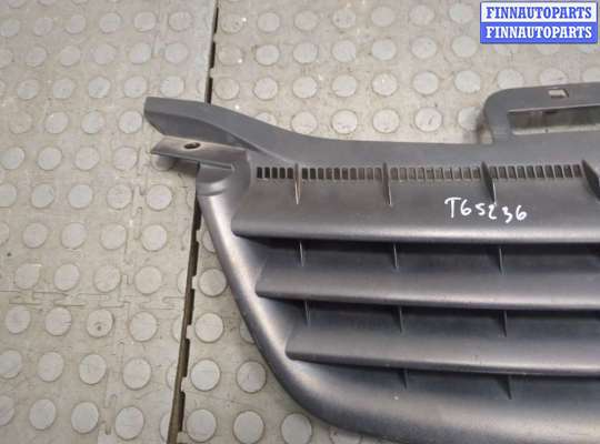 купить Решетка радиатора на Volkswagen Touran 2003-2006