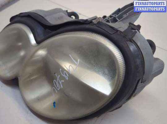 Фара передняя на Mercedes-Benz CLK (W209)