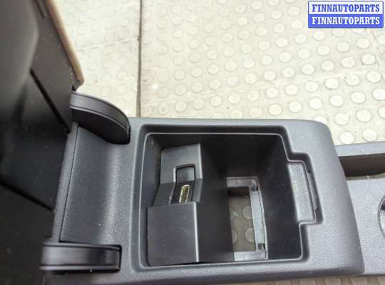 купить Консоль салона (кулисная часть) на Volkswagen Jetta 6 2010-2018