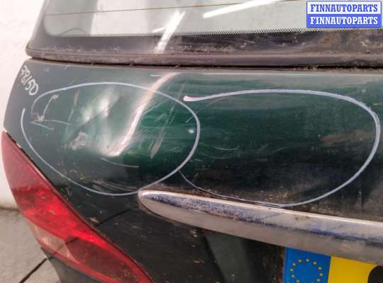 Крышка багажника на Toyota Avensis Verso